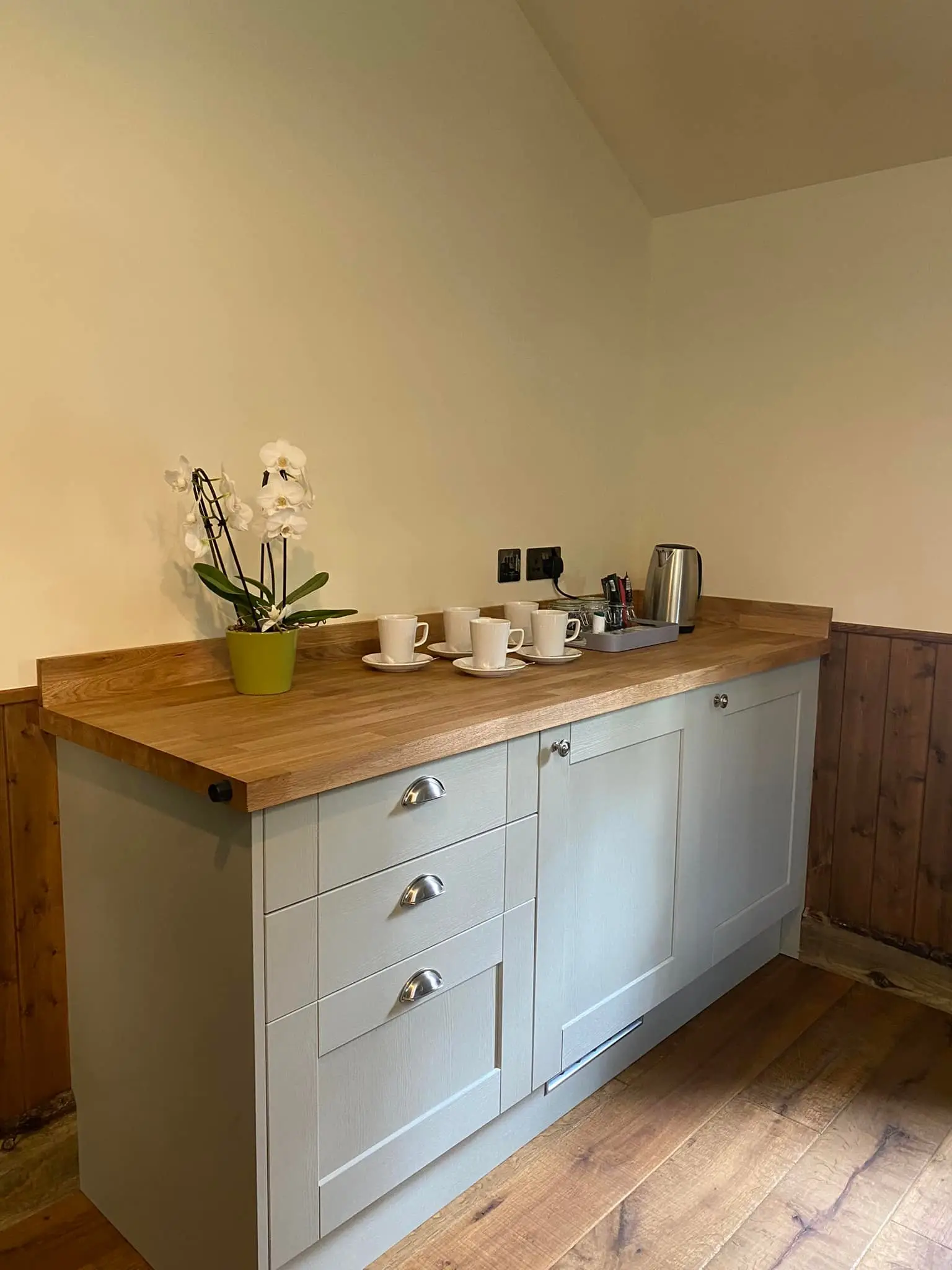 cosy cabin for 10 guests